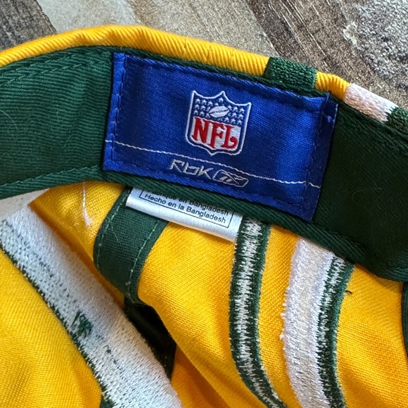 Reebok Green Bay Packers Swirl Wave Hat Adjustable - Picture 11 of 13